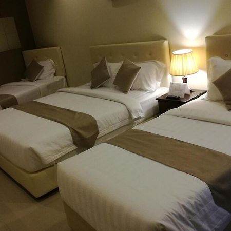 Alsafina Kijal Beach Resort & Restaurant Екстер'єр фото