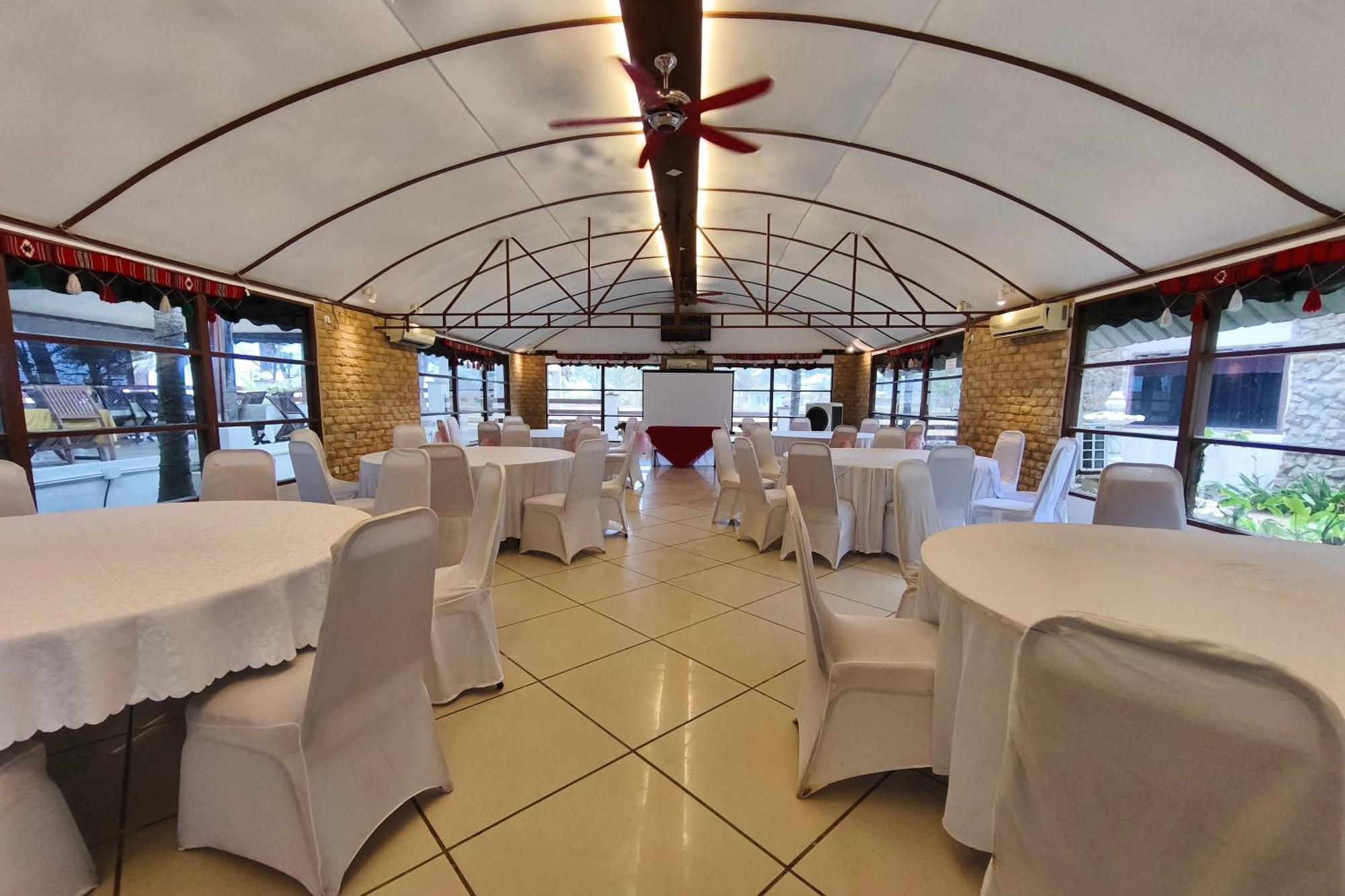Alsafina Kijal Beach Resort & Restaurant Екстер'єр фото