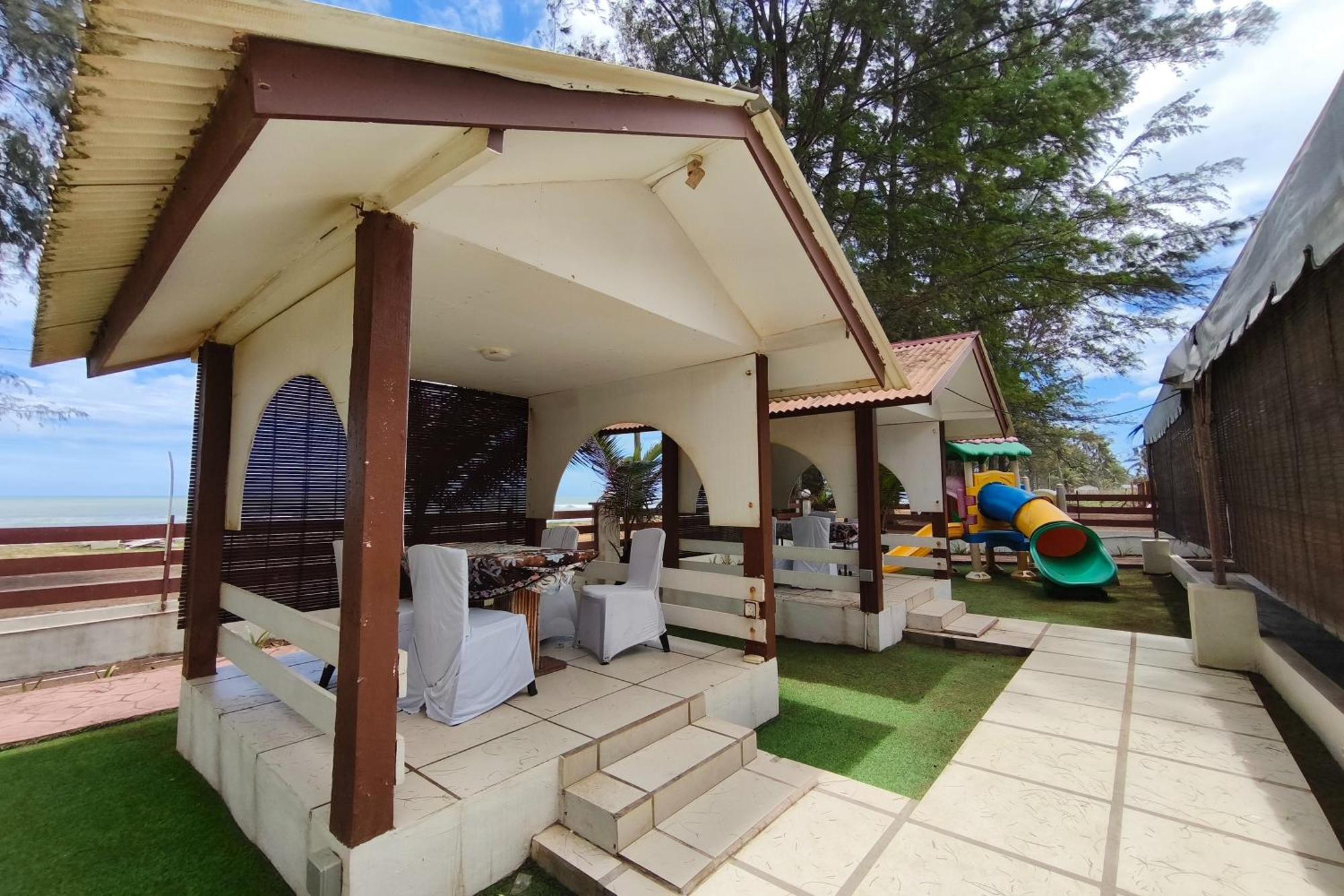 Alsafina Kijal Beach Resort & Restaurant Екстер'єр фото