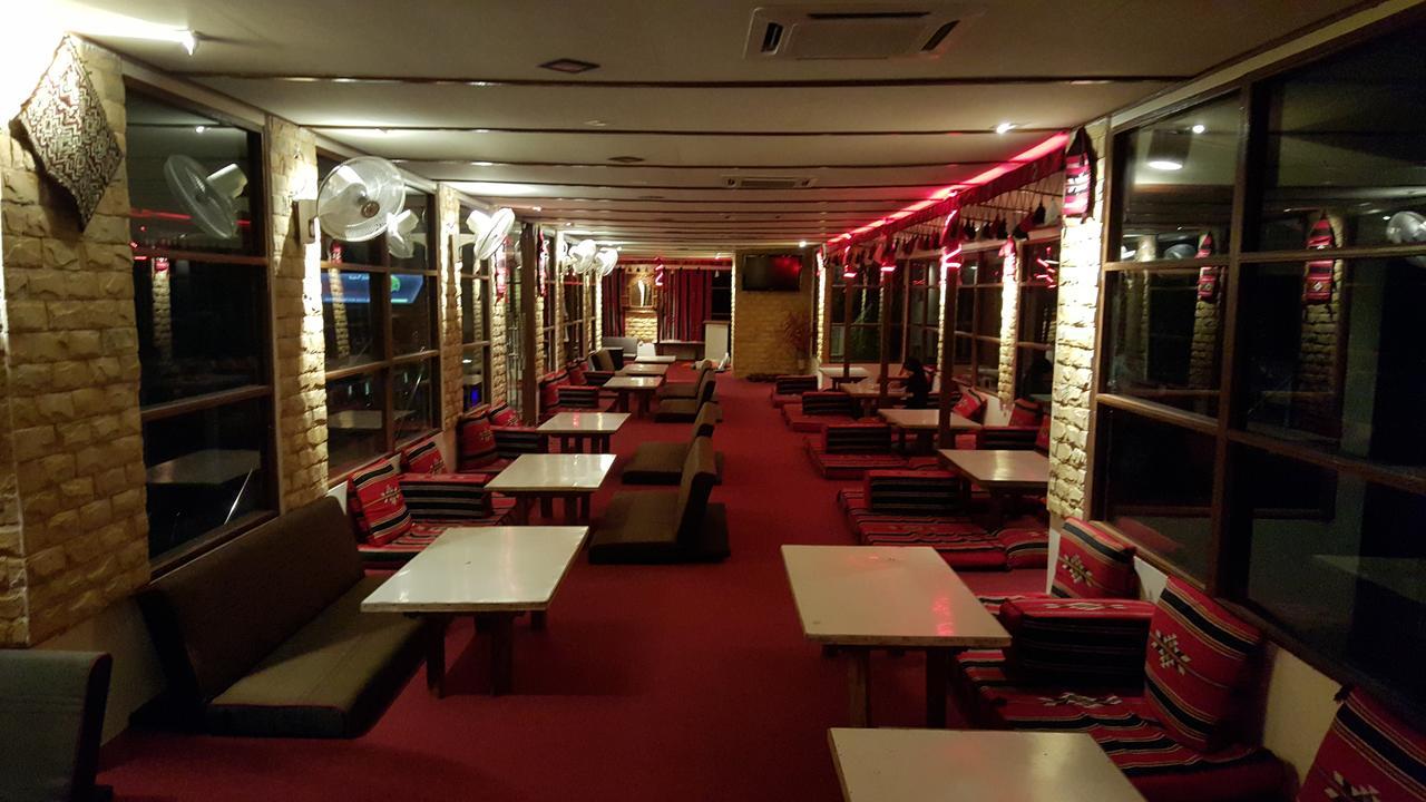 Alsafina Kijal Beach Resort & Restaurant Екстер'єр фото