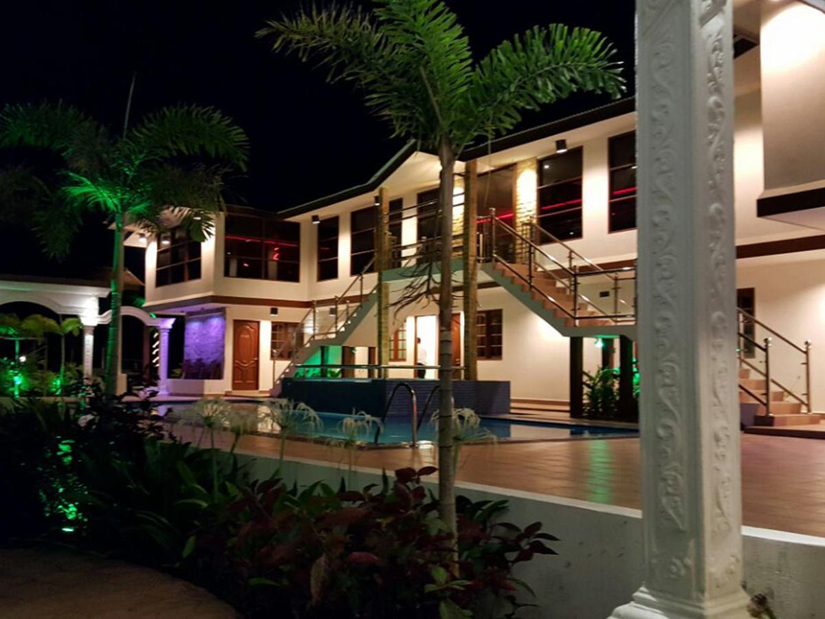 Alsafina Kijal Beach Resort & Restaurant Екстер'єр фото